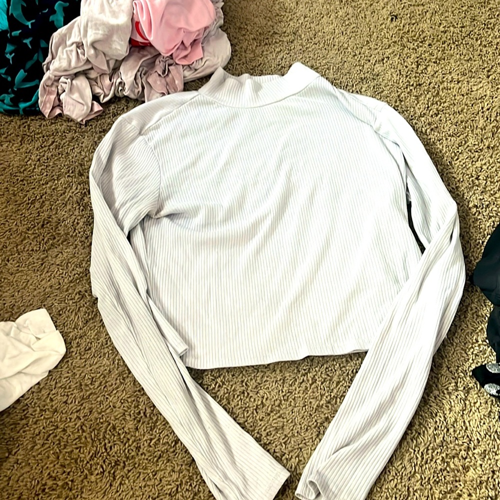 White turtleneck crop top.